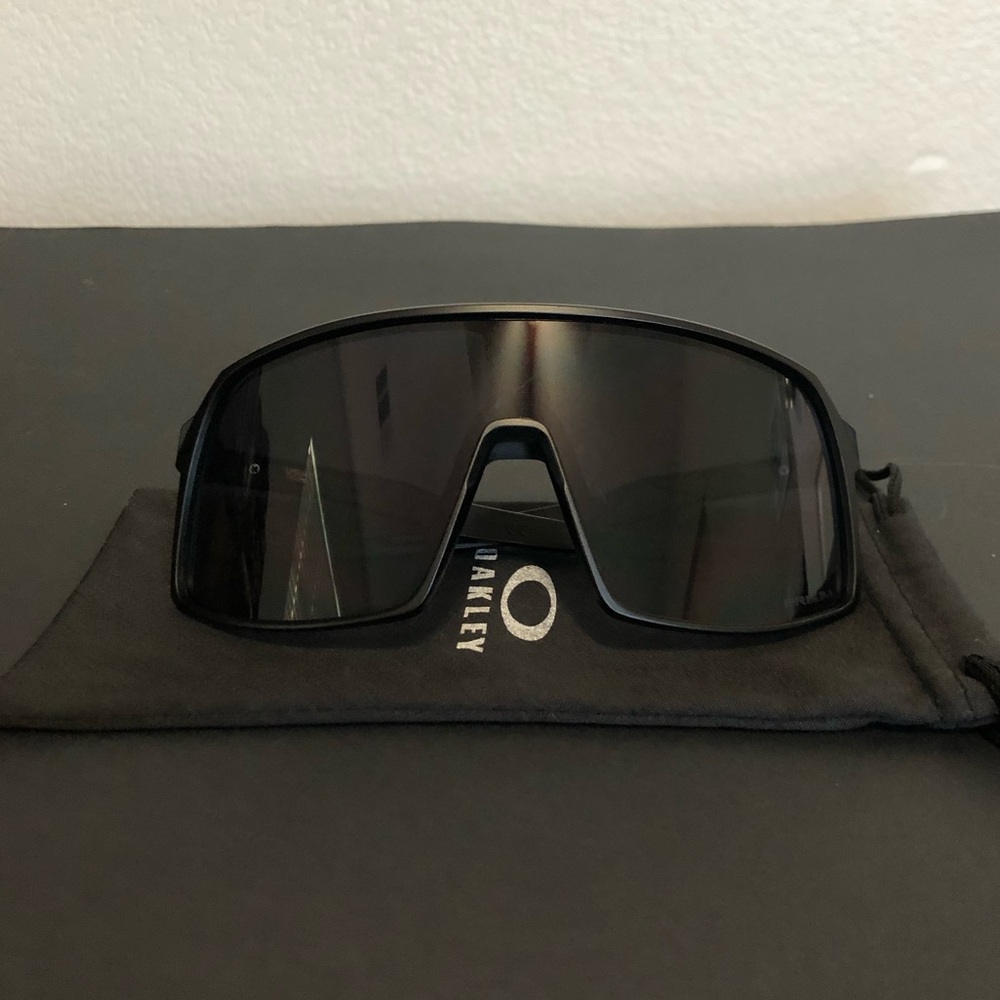 Oakley SUTRO Black Sunglasses OO9406 - Picture 2 of 9